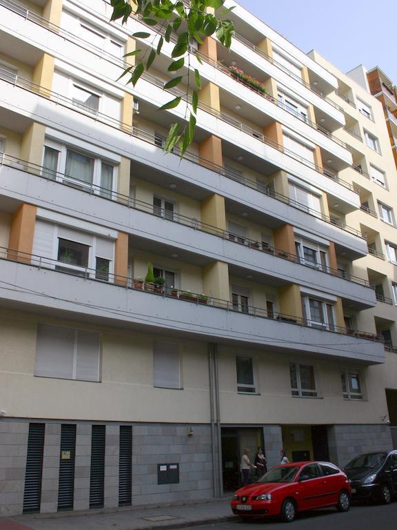 Arriva Apartment, Optional Indoor Parking بودابست المظهر الخارجي الصورة