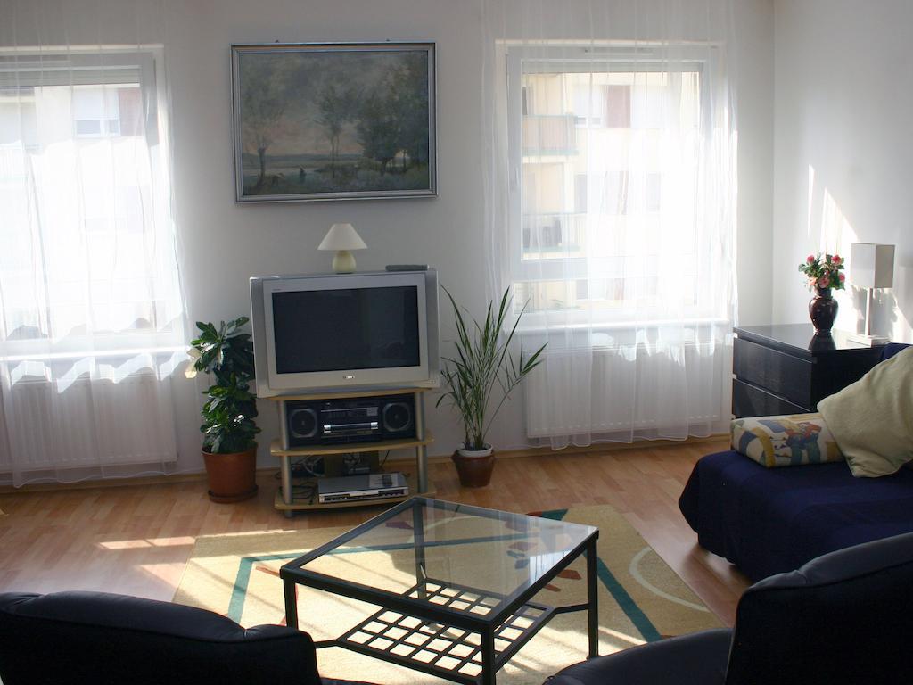 Arriva Apartment, Optional Indoor Parking بودابست الغرفة الصورة